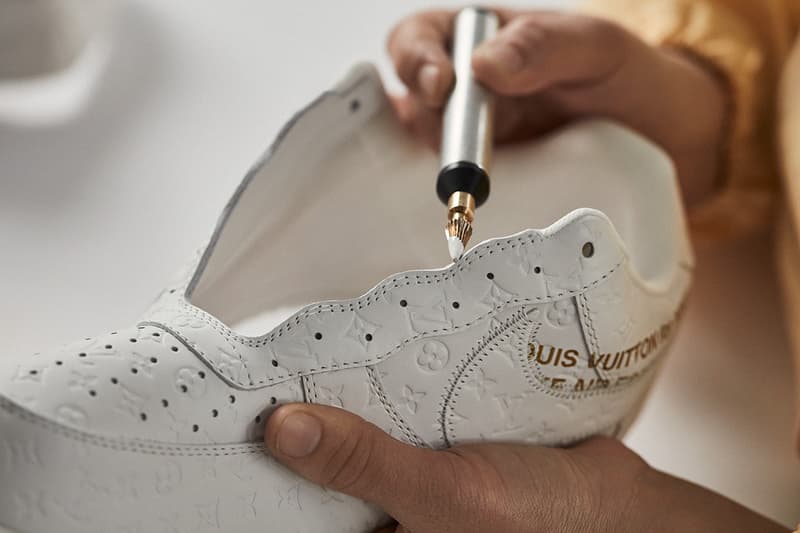 ルイヴィトンがナイキとのコラボエアフォース1のメイキングを公開 louis vuitton nike air force 1 low release date info store list buying guide photos price new york city 9 colorways exhibition 