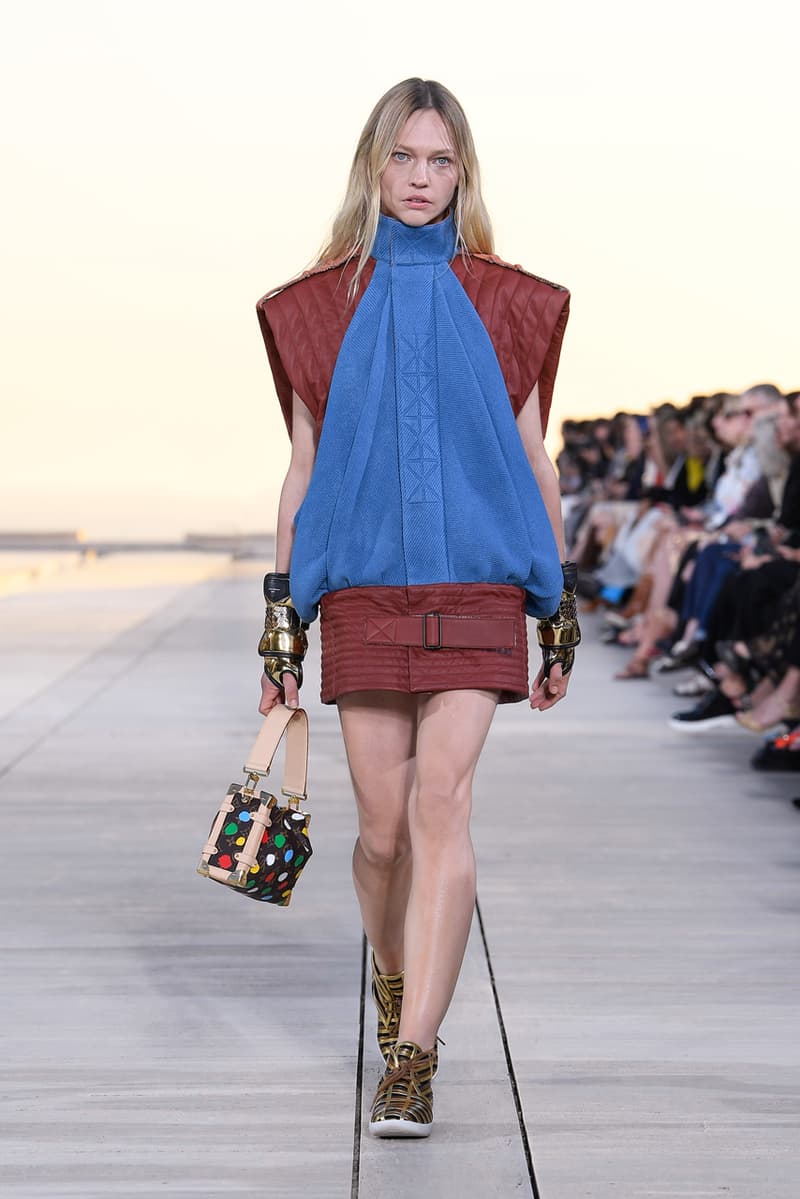 ルイヴィトン 2023年クルーズコレクション Louis Vuitton Cruise 2023 Show Was Held at The Salk Institute in San Diego