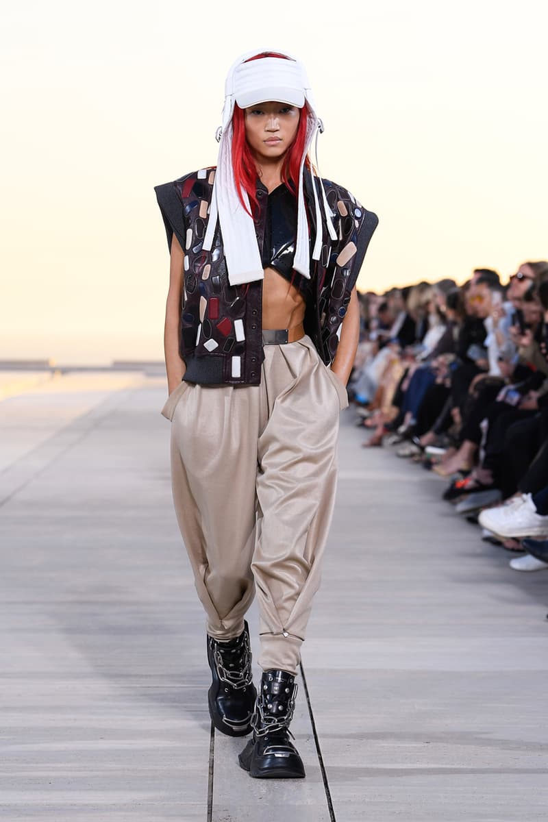 ルイヴィトン 2023年クルーズコレクション Louis Vuitton Cruise 2023 Show Was Held at The Salk Institute in San Diego