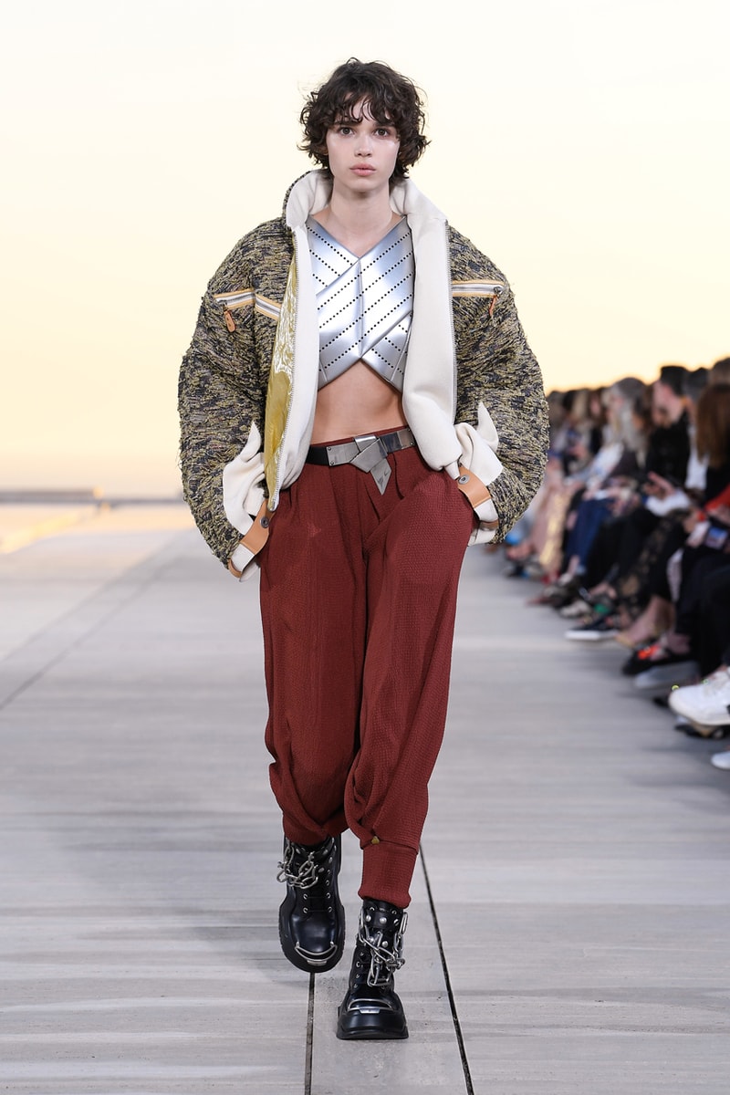 ルイヴィトン 2023年クルーズコレクション Louis Vuitton Cruise 2023 Show Was Held at The Salk Institute in San Diego