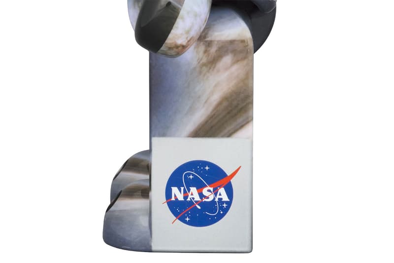 ブラックホールを NASA のシミュレーション画像で表現した限定 ベアブリックが発売   BE@RBRICK black hole edition NASA new release