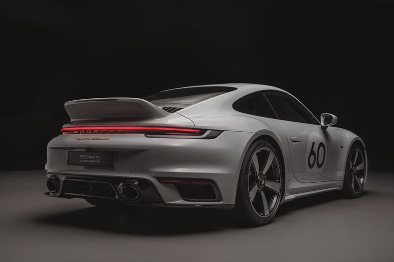 ポルシェがヘリテージデザイン第2弾となる新型 911 スポーツクラシックを発表 porsche 911 sport classic release info