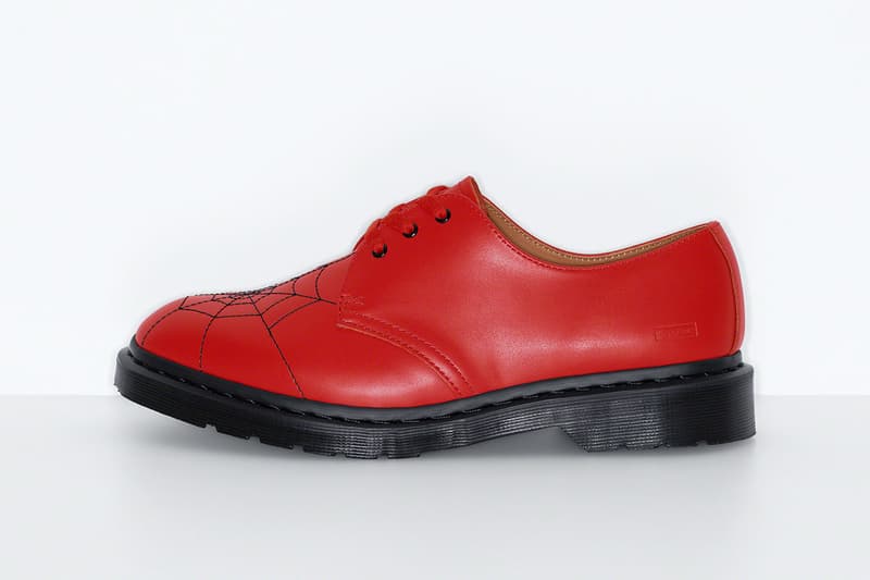 シュプリーム x ドクターマーチンによる2022年春夏の最新コラボ3ホールシューズが登場 Supreme x Dr. Martens collab 3-Eye Shoe 2022 spring summer release info