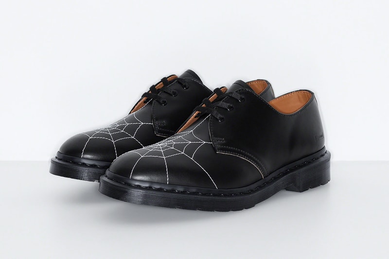 シュプリーム x ドクターマーチンによる2022年春夏の最新コラボ3ホールシューズが登場 Supreme x Dr. Martens collab 3-Eye Shoe 2022 spring summer release info