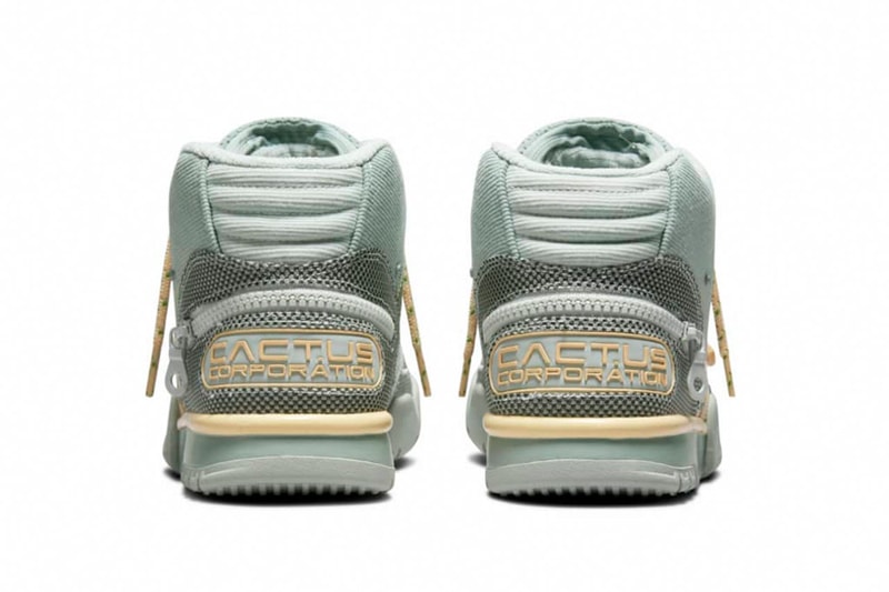 トラヴィススコット x ナイキ リリースが保留となっていた Travis Scott x Nike の2モデルが国内 SNKRS に登場