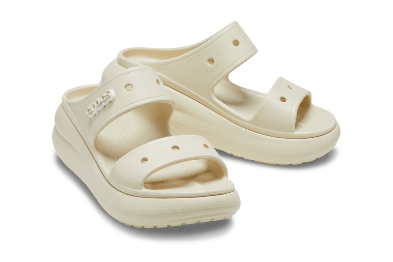 クロックスからボリューミーなソールが特徴的な新作スライドサンダルが登場 Crocs Crush Sandal Release black white purple chunky 