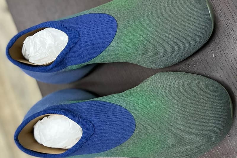 イージーニットランナーの新色モデル “フェーデッドアズール”のリーク画像が浮上 adidas yeezy knit runner faded azure release date info store list buying guide photos price 