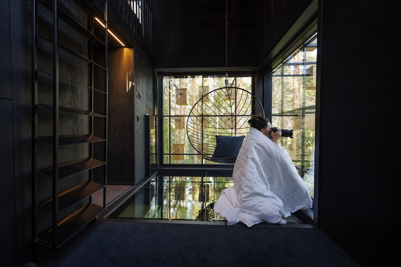 鳥の巣に囲まれたツリーハウスホテルが誕生 BIG's Spherical Treehouse Hotel Room Opens to Visitors Biosphere