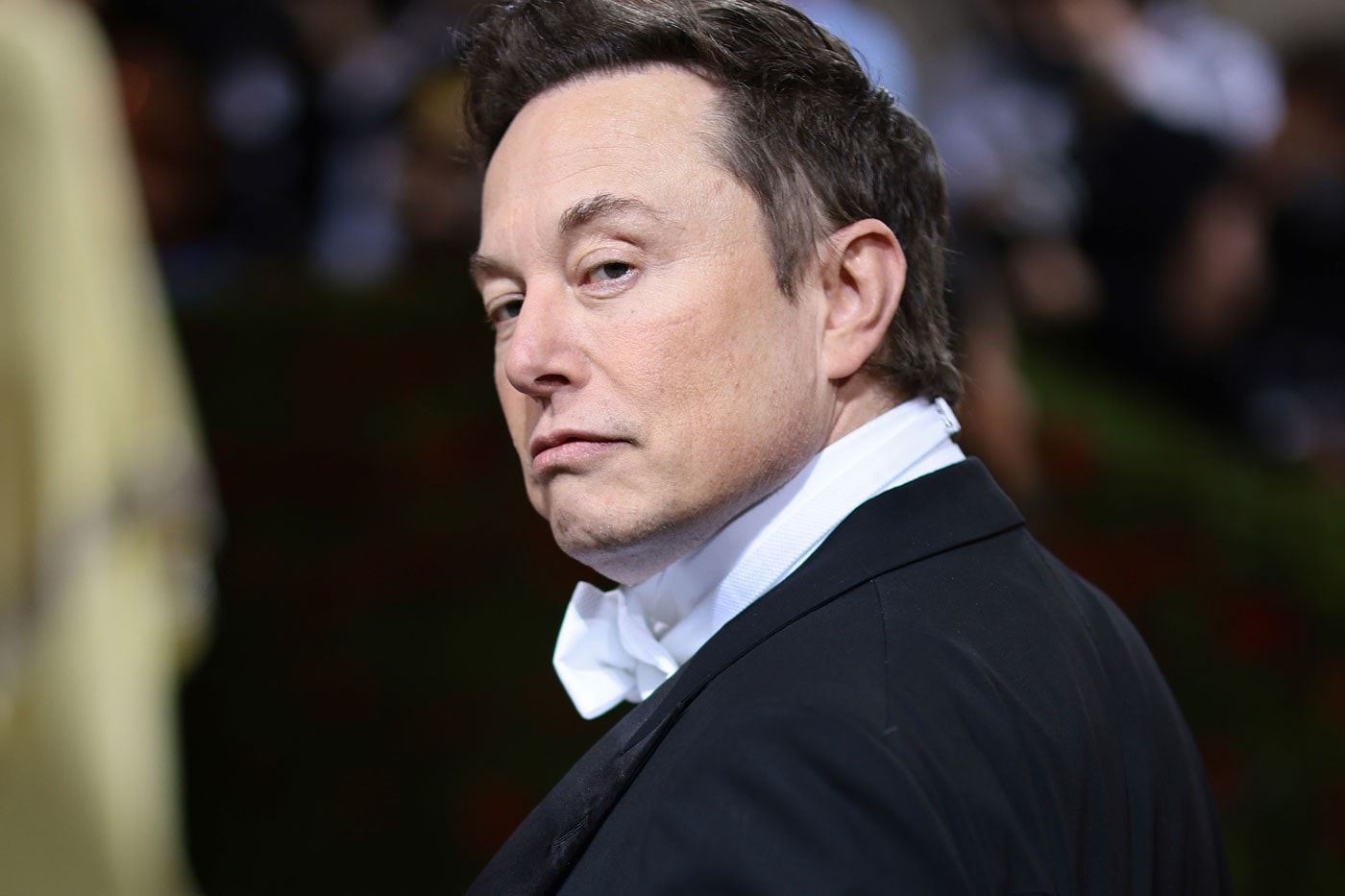 イーロン・マスクがテスラの社員に週40時間以上のオフィス勤務を要求 Elon Musk’s Ultimatum to Tesla Execs: Return to the Office or Get Out