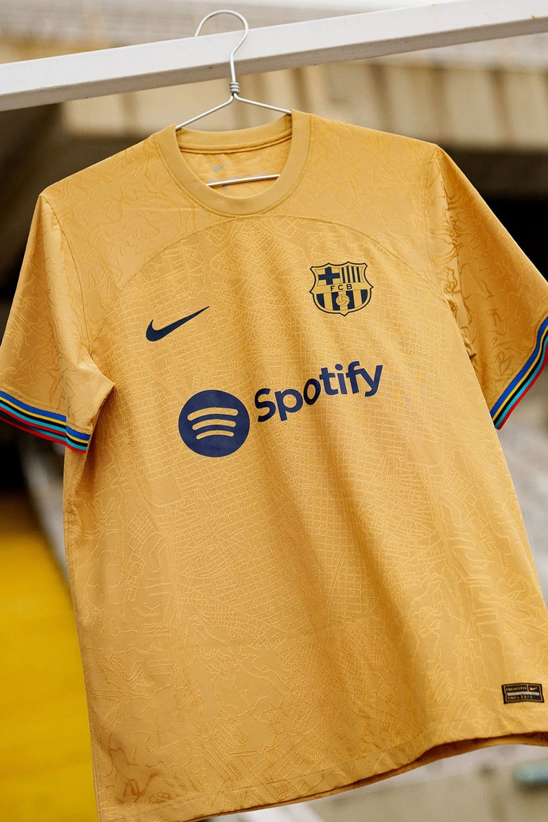 FC バルセロナのアウェイ用オフィシャルユニフォームキットがゴールドで登場　Barcelona 2022 2023 Away Kit Olympic Gold 1992 medals womens team spotify un refugees blue july 2 the flame lives on release date info price