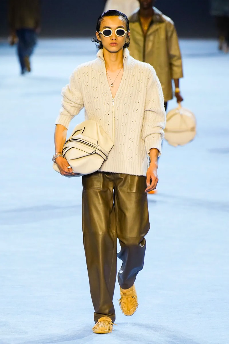 FENDI 2023年春夏メンズコレクション Fendi Frolics In Nature With the Soft Dappling of Light and Textures for SS23