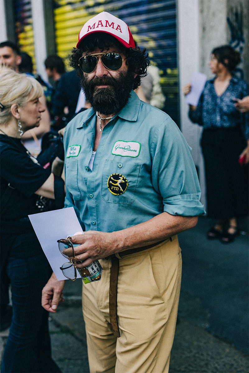 ストリートスタイル：2023年春夏ミラノ・ファッションウィーク・メンズ Milan Fashion Week SS23 Street Style Showcases the Most Vibrant Essentials for Summer spring/summer 2023 prada dolce & gabbanna jw anderson moschino versace fendi 