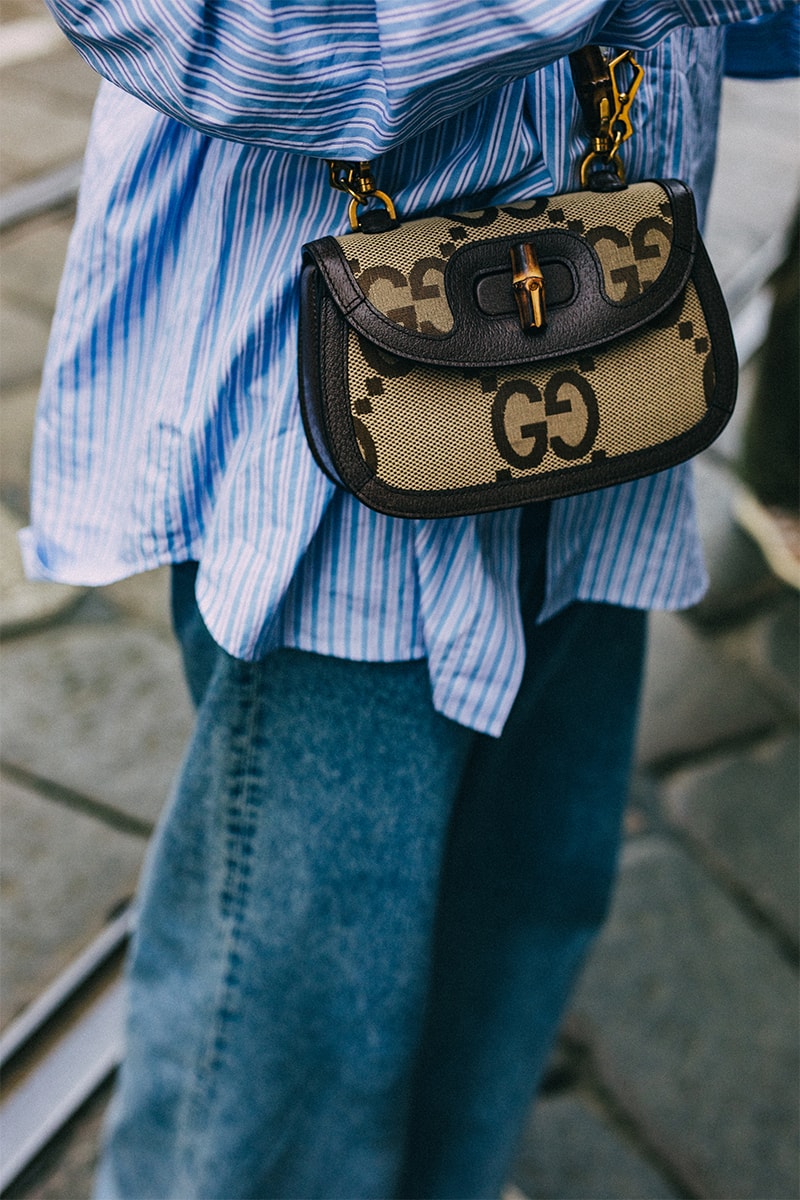 ストリートスタイル：2023年春夏ミラノ・ファッションウィーク・メンズ Milan Fashion Week SS23 Street Style Showcases the Most Vibrant Essentials for Summer spring/summer 2023 prada dolce & gabbanna jw anderson moschino versace fendi 