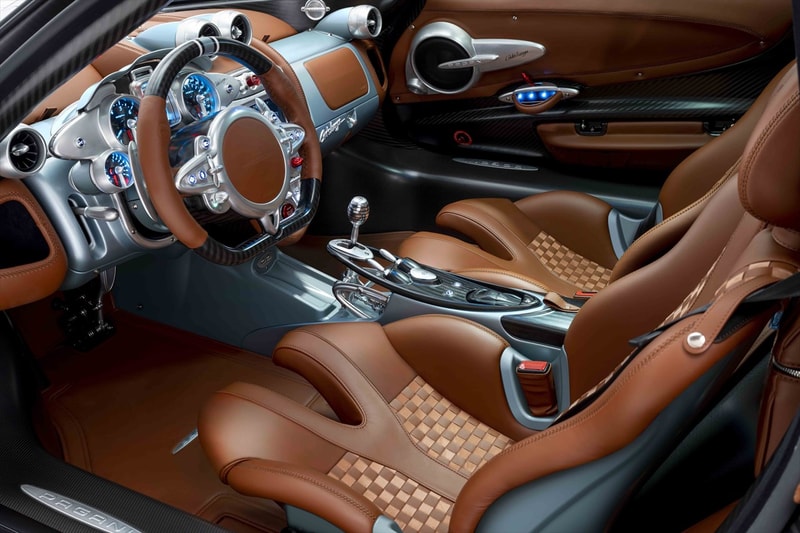 パガーニが世界5台限定のウアイラコーダルンガを発表 pagani limited model huayra codalunga release info