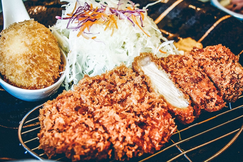食べログがユーザーから高い評価を得る“とんかつ 百名店”の2022年度版を発表 