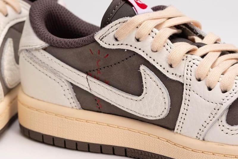 トラヴィス・スコット x エアジョーダン 1 ロー “リバースモカ” のディテールをチェック Travis Scott Air Jordan 1 Low Reverse Mocha Detailed Look Release Info dm7866-162 Date Buy Price Sail University Red Ridgerock