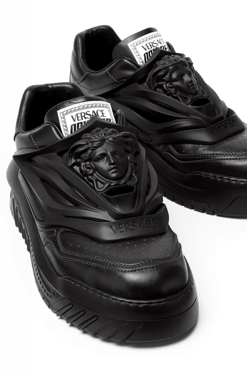 ヴェルサーチェが宇宙を彷彿とさせる新作スニーカー オディッセアをリリース versace odissea sneaker release info