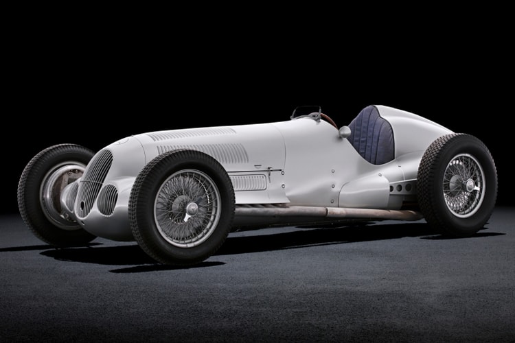 アンディ・ウォーホルが Mercedes-Benz のために製作した作品と実車を展示するエキシビジョンが開催