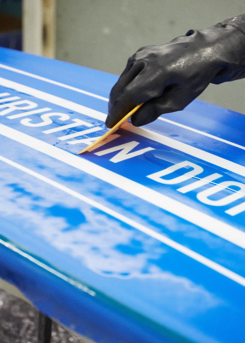 ディオール メゾンから卓越した職人技を反映したサーフボードがリリース DIOR MAISON  Savoir-Faire surfboard release info