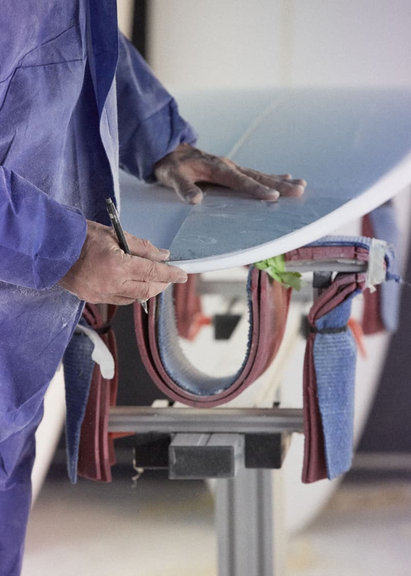 ディオール メゾンから卓越した職人技を反映したサーフボードがリリース DIOR MAISON  Savoir-Faire surfboard release info