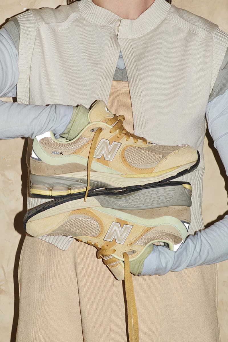 オーラリーからニューバランスとの最新コラボスニーカー 02rが発売 Hypebeast Jp オーラリーからニューバランスとの最新コラボスニーカー 02rが発売 Hypebeast Jp