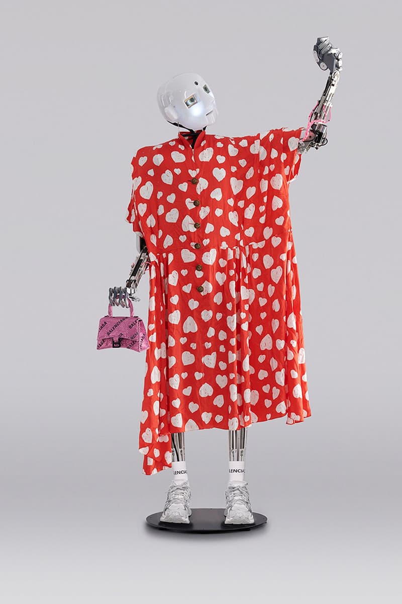 バレンシアガが地域限定の2022年七夕コレクションを発表 Balenciaga Tanabata Festival 2022 Special Series Campaign Demna Gvasalia Qixi Festival