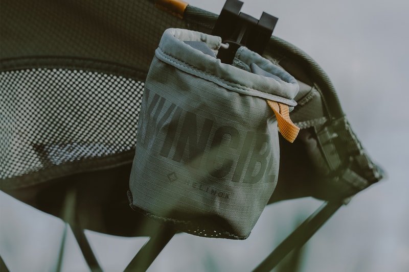 INVINCIBLE が Helinox とのチームアップでカプセルコレクションをリリース INVINCIBLE Helinox 2022 capsule collection outdoors camping hiking collaborations chairs cots 