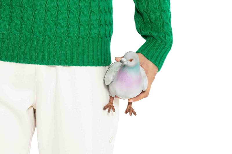 JWアンダーソンが幸福の象徴とされる“鳩”のクラッチバッグを発売 JW Anderson Pigeon Clutch Bag Jonathan Anderson Fall Winter 2022 FW22 Autumn Accessories Kitsch Camp Extra Runway