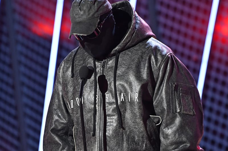 Kanye West が新たに “DONDA FOAM VEHICLE” と名付けた車を製作中