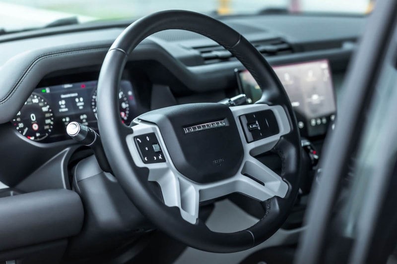 独チューナー  マンハートがモディファイした512馬力のランドローバー・ディフェンダー を発表  MANHART DP 500 Land Rover Defender P400 AWD Tuned Custom SUV Power Speed Performance 