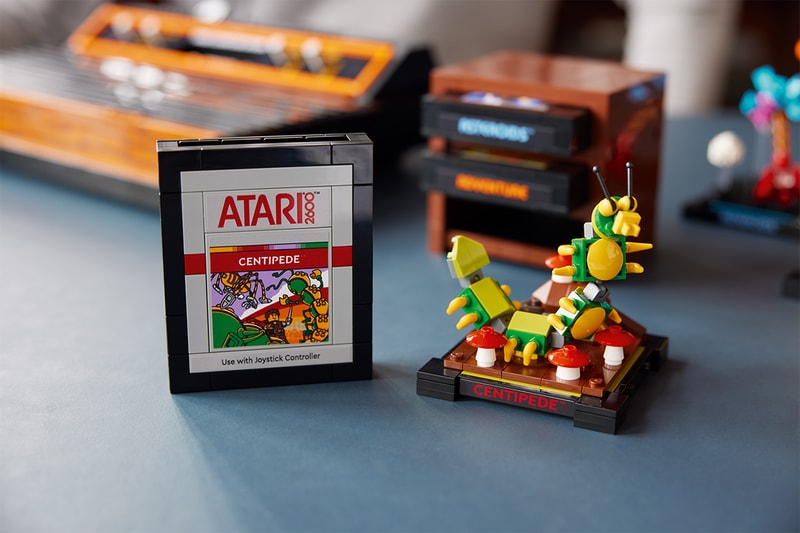 アタリ社の設立50周年記念としてアタリ 2600を模したレゴ®が発売 lego atari 50th anniversary celebrations 2600 video computer game system replica brick set collectibles toys 10306 august 1