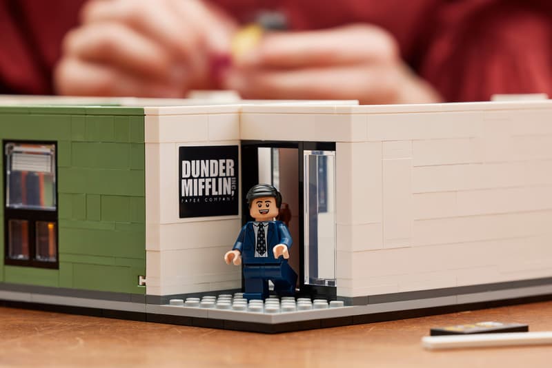 イギリス発のコメディ番組『ジ・オフィス』のドラマセットを忠実に再現したレゴ®が登場 LEGO Ideas The Office 21336 Release Date info store list buying guide photos price