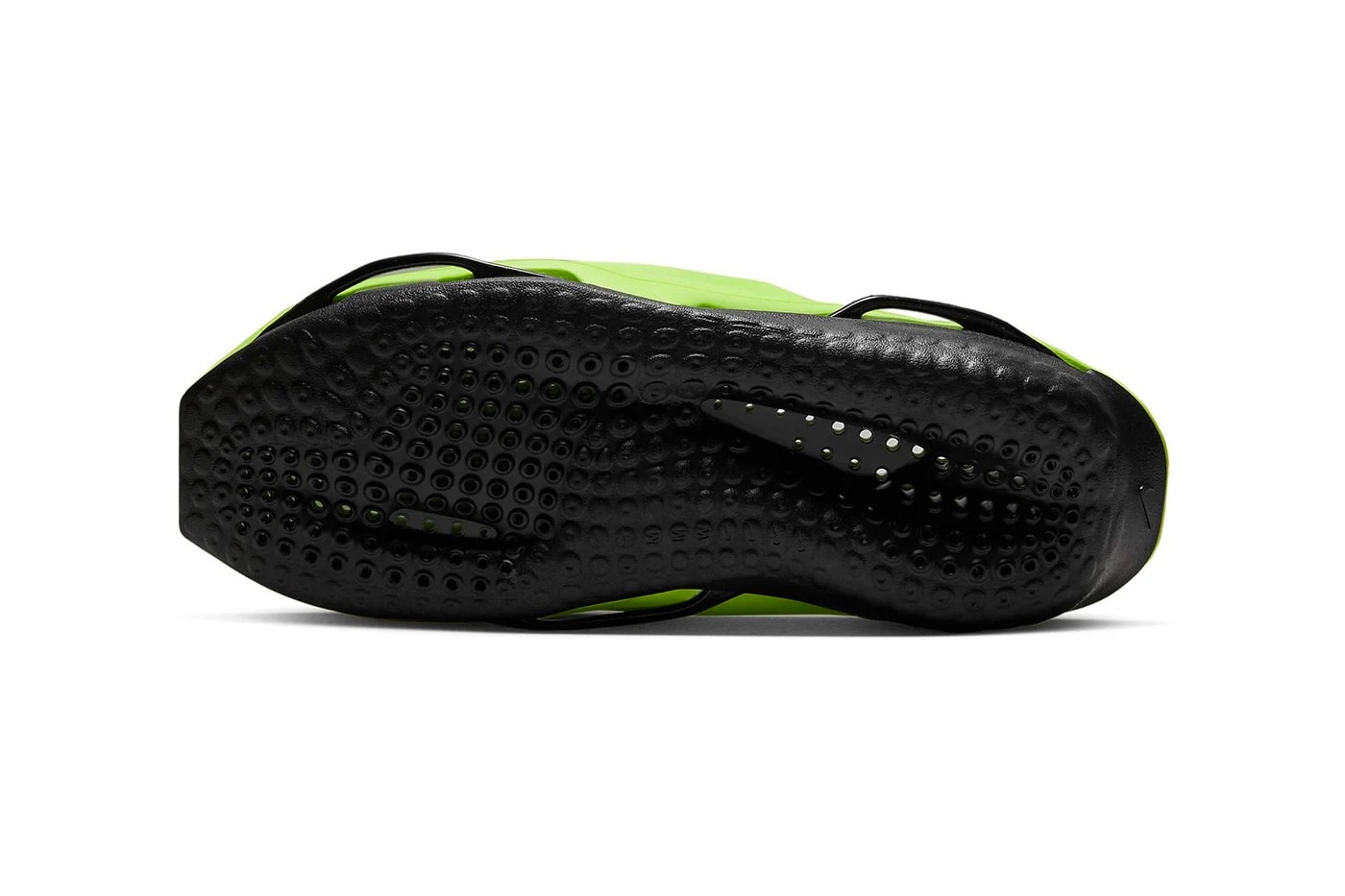 マシュー・ウィリアムズ x ナイキによる最新コラボ ズーム MMW 5 の別カラーをチェック　Matthew M Williams MMW Nike Zoom MMW 5 volt black clog info crocs footwear clogs 