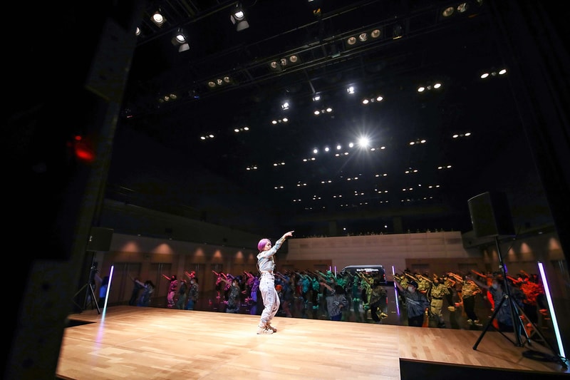 トヨタのプロジェクト “Drive Your Teenage Dreams.” が RIEHATA を迎えたダンスワークショップを開催 TOYOTA “Drive Your Teenage Dreams.” presents HIACE DANCE SESSION with RIEHATA 2022 spring 