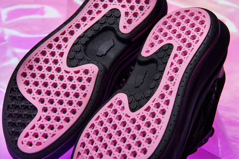 バンズから『美少女戦士セーラームーン』とのコラボスニーカー第2弾を発売 vans women sailor moon colllabo old skool overt cc release info