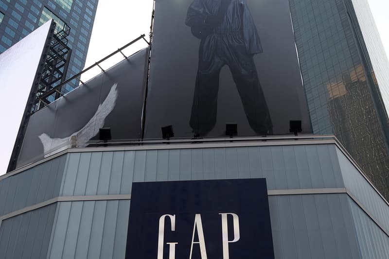 イージーギャップ エンジニアド バイ バレンシアガが実店舗に到着 YEEZY GAP ENGINEERED BY BALENCIAGA Gap Stores Release Info Buy Price 