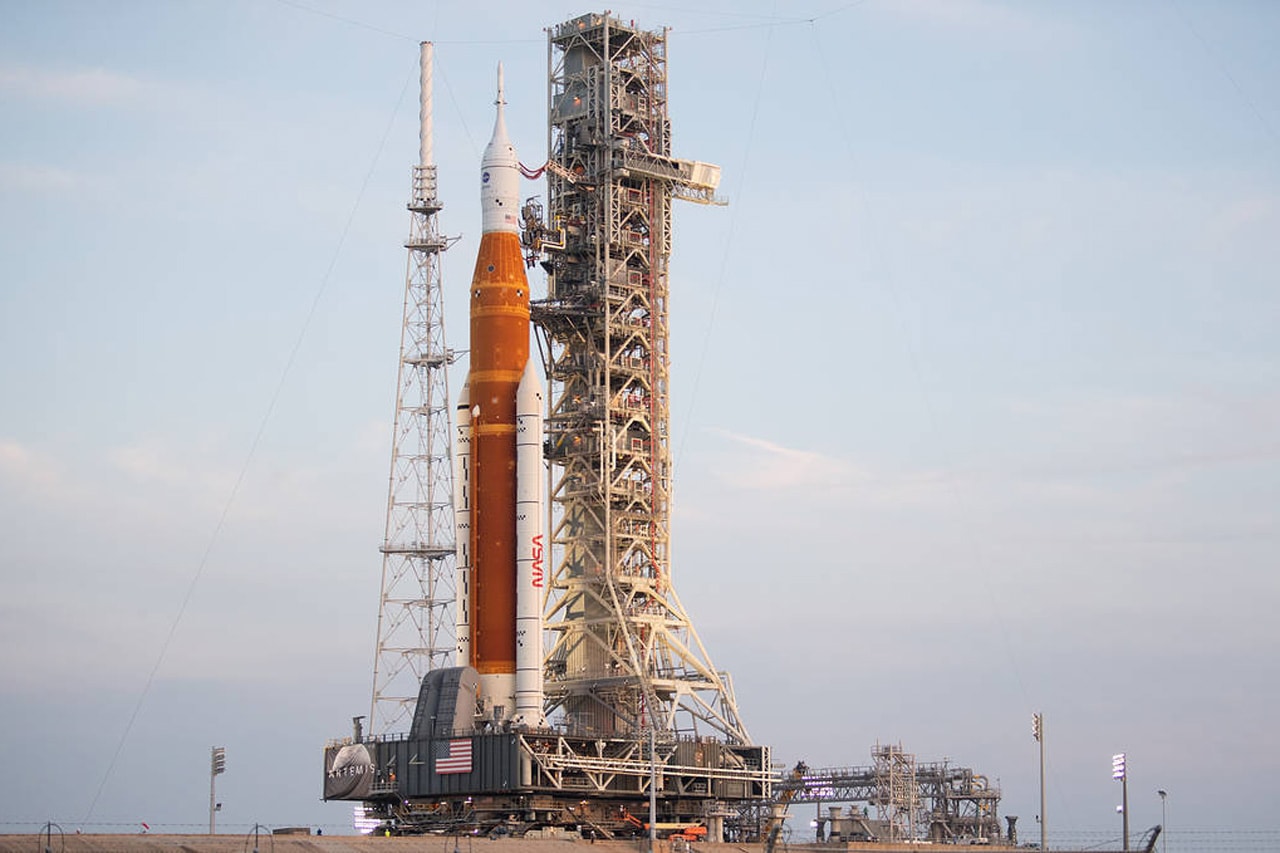 NASA がロケット アルテミス1の打ち上げを中止 NASA Artemis I Moon Rocket Launch Florida Canceled Orion Spacecraft Merritt Kennedy Space Center Statement