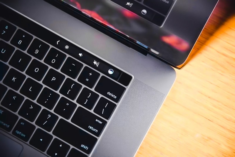 アップルがM2 プロおよび M2 マックス搭載のマックブック プロを2022年内発売か apple m2 pro m2 max macbook pro release 2022 rumor