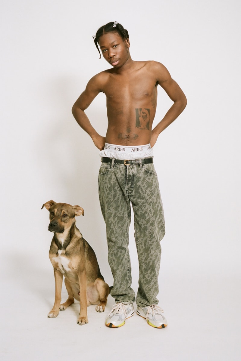 アリーズ 2022年秋冬コレクション Aries Fall Winter 2022 Lookbook Collection Michele Rafferty Clare Shilland Sofia Prantera 