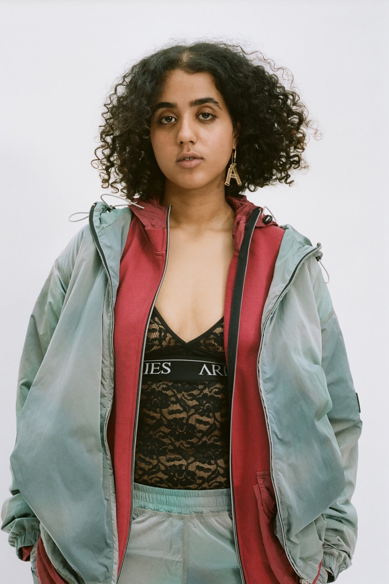 アリーズ 2022年秋冬コレクション Aries Fall Winter 2022 Lookbook Collection Michele Rafferty Clare Shilland Sofia Prantera 