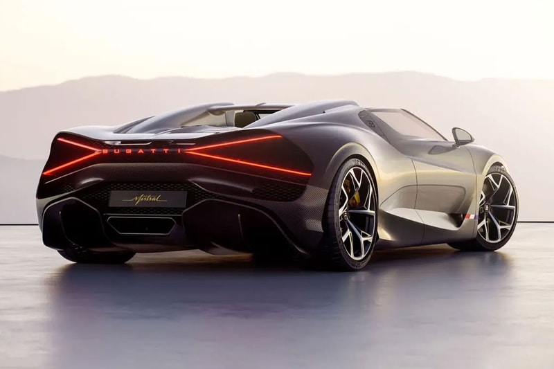 ブガッティが新型ロードスター W16 ミストラルを発表　Bugatti W16 MISTRAL Roadster 99 production wind type 57 grand raid new model supercar release info