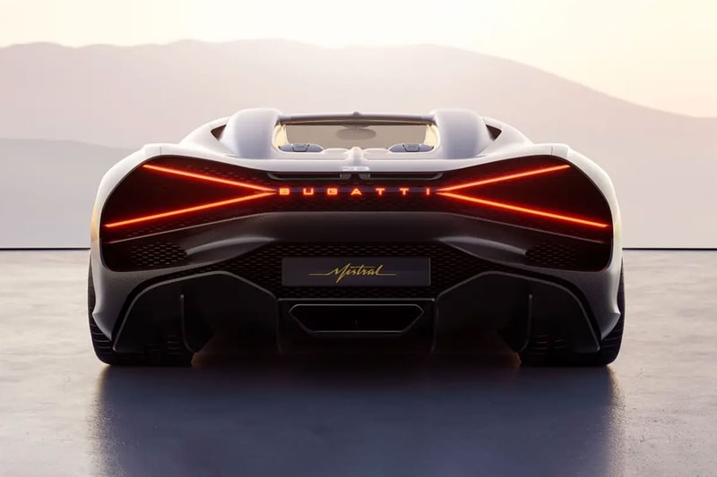 ブガッティが新型ロードスター W16 ミストラルを発表　Bugatti W16 MISTRAL Roadster 99 production wind type 57 grand raid new model supercar release info