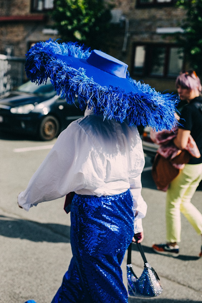 ストリートスタイル：2023年春夏コペンハーゲン・ファッションウィーク Copenhagen Spring/Summer 2023 Fashion Week Street Style ss23 ganni emma chamberlain berner kuhl ranra wood wood sunflower samsoe samsoe rotate