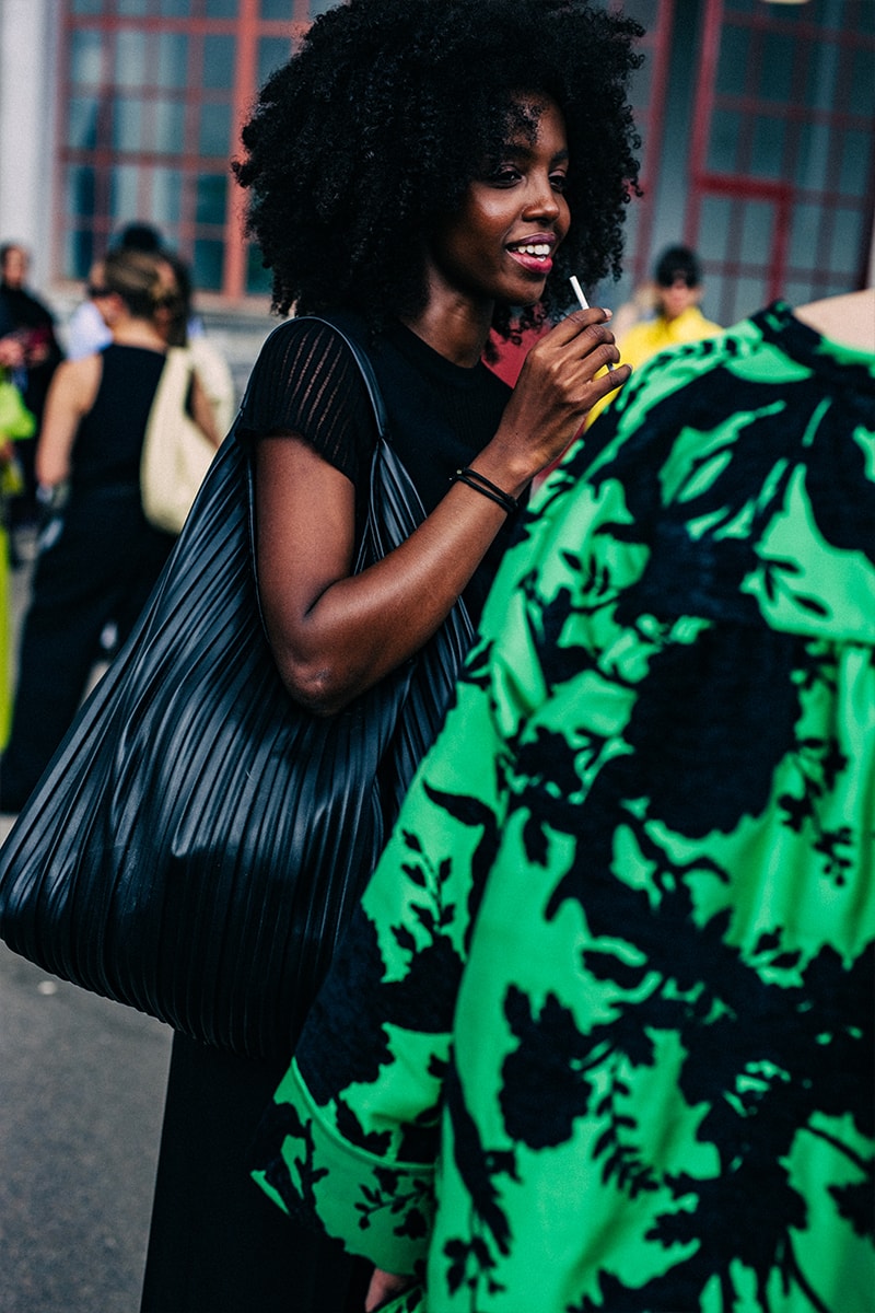 ストリートスタイル：2023年春夏コペンハーゲン・ファッションウィーク Copenhagen Spring/Summer 2023 Fashion Week Street Style ss23 ganni emma chamberlain berner kuhl ranra wood wood sunflower samsoe samsoe rotate