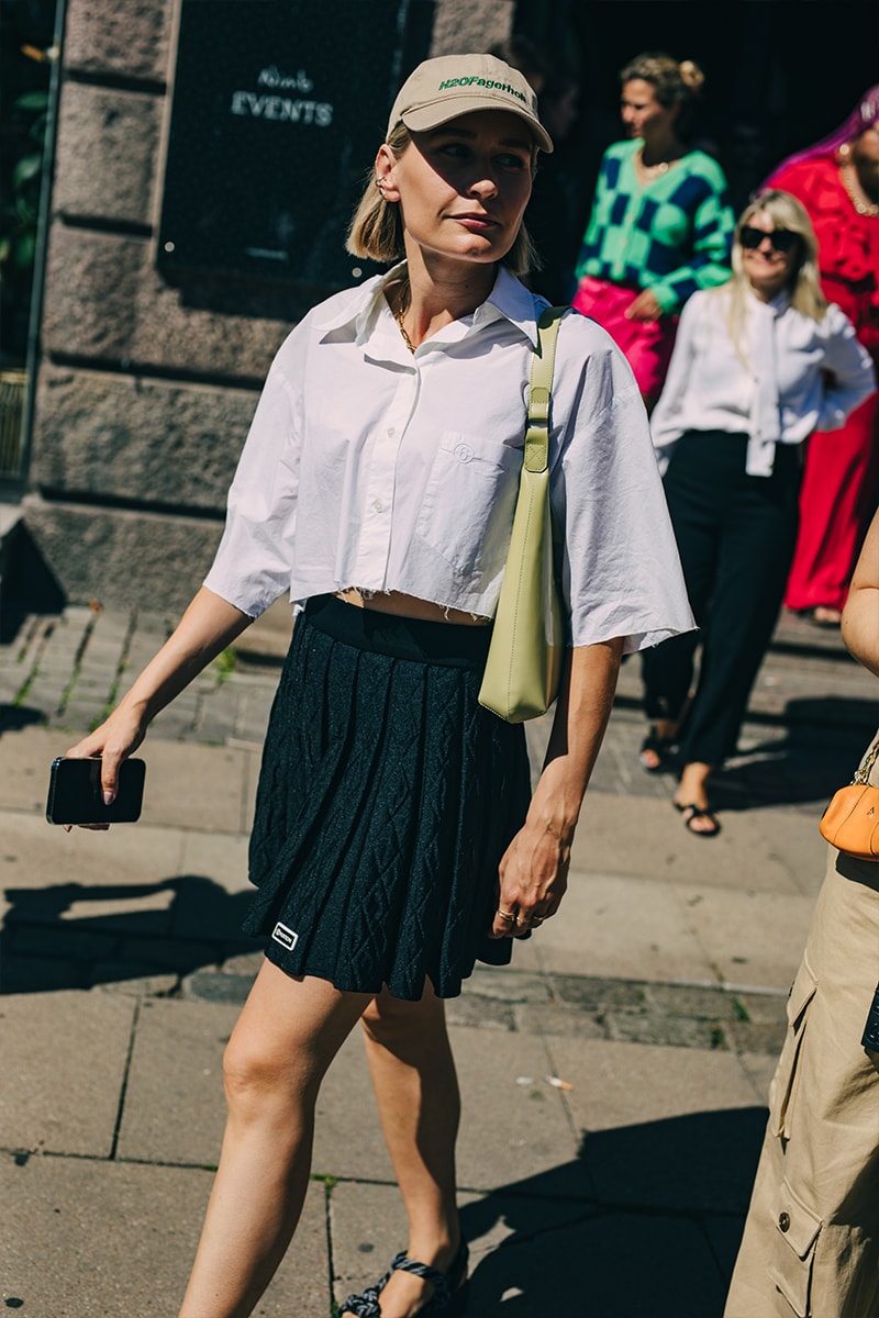 ストリートスタイル：2023年春夏コペンハーゲン・ファッションウィーク Copenhagen Spring/Summer 2023 Fashion Week Street Style ss23 ganni emma chamberlain berner kuhl ranra wood wood sunflower samsoe samsoe rotate