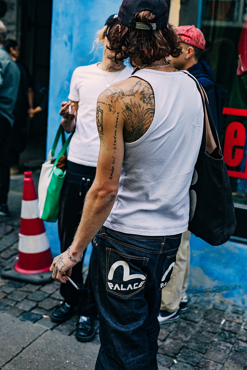ストリートスタイル：2023年春夏コペンハーゲン・ファッションウィーク Copenhagen Spring/Summer 2023 Fashion Week Street Style ss23 ganni emma chamberlain berner kuhl ranra wood wood sunflower samsoe samsoe rotate