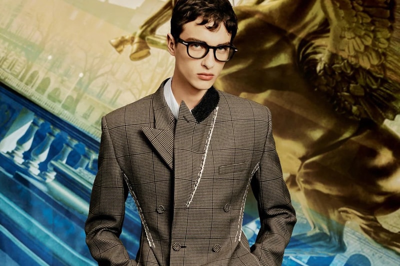 ディオールがウィンター 2022 メンズ コレクションを発売 Dior Winter 2022 Menswear Lucy Beeden Kim Jones Thibo Denis W22 Mens Paris Fashion Week Runway Collection Release Information