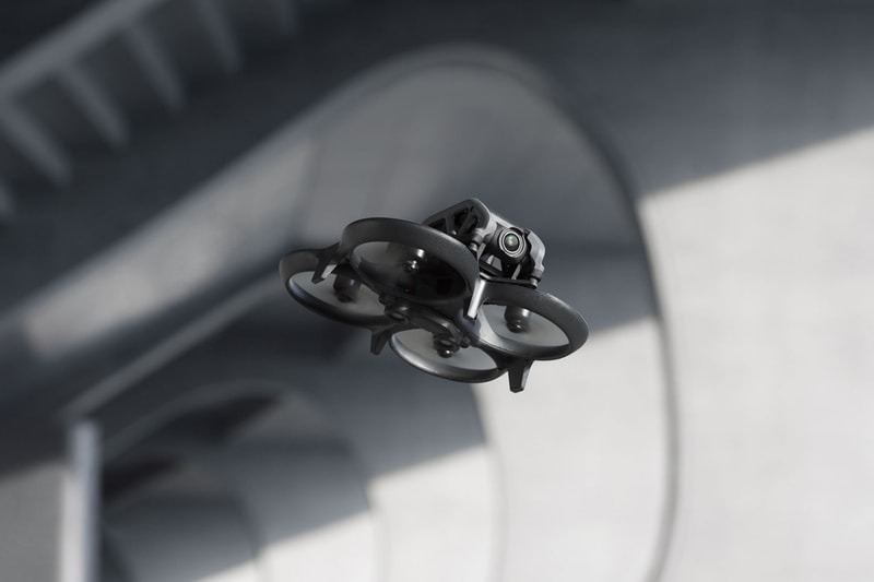 ドローンのパイオニアDJIがシネマティックな映像撮影を可能にする最新小型機アバタをリリース DJI Avata First-Person View Drone Release Info Date Buy Price Goggles 2 Motion Controller