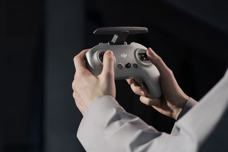 ドローンのパイオニアDJIがシネマティックな映像撮影を可能にする最新小型機アバタをリリース DJI Avata First-Person View Drone Release Info Date Buy Price Goggles 2 Motion Controller