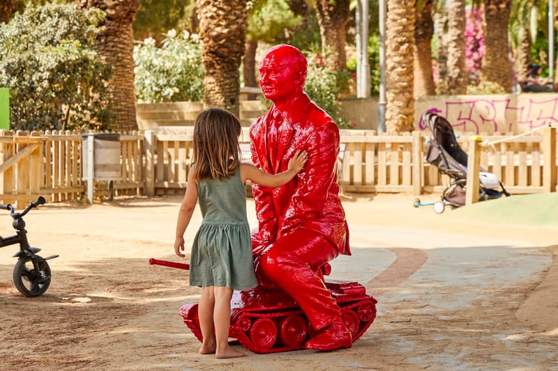 米ニューヨーク・セントラルパークに赤いプーチン像が出現　James Colomina Vladimir Putin Red Statue Art New York